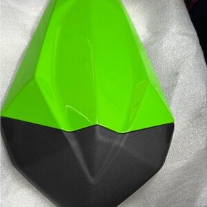 2024 Kawasaki NINJA 500 EX500 A/B SOLO SEAT COWL PILLION FAIRING OEM 53065-0080